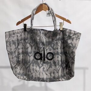Alo Iconic Shopper Tote